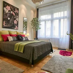 https://m52-apartment-hostaid.inbudapesthotels.com
