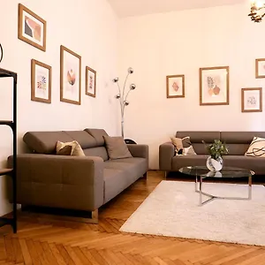 https://trendy-city-apartment-vaci-utca.inbudapesthotels.com